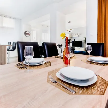 Lea'S Apartment Rovinj Exterior photo