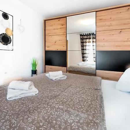 Lea'S Apartment Rovinj Exterior photo